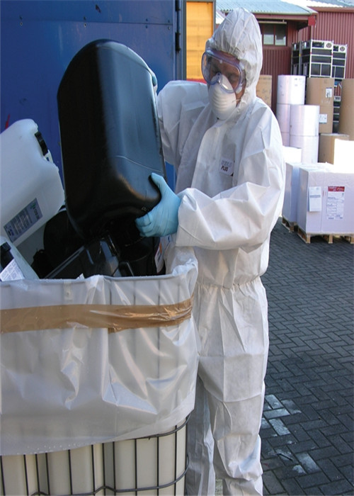 Microporous Film Disposable Coverall Suit Chemical / Abrasion Resistance