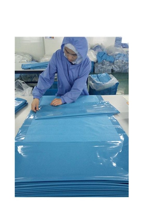 Lightweight Fluid Resistant Disposable Hospital Drapes Standard For Operating Theater